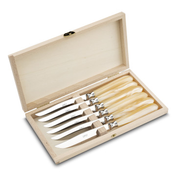 Omega - Box of 6 steak knives